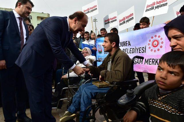 Şanlıurfa’da ’Öncelik Hayatın, Öncelik Yayanın’ eylemi