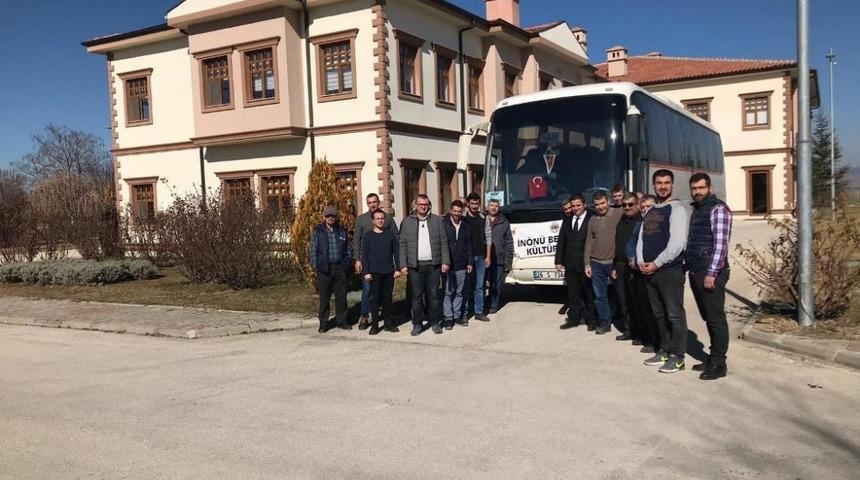 İn&ouml;n&uuml;l&uuml; &ccedil;ift&ccedil;iler tarım ve hayvancılık gezisinde