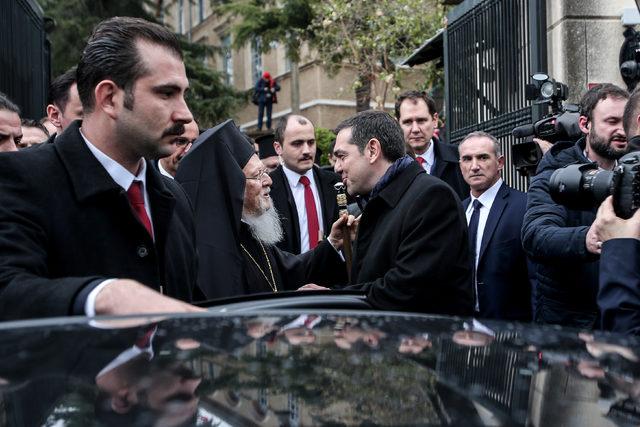 Yunanistan Başbakanı Çipras Ruhban Okulu'ndan ayrıldı