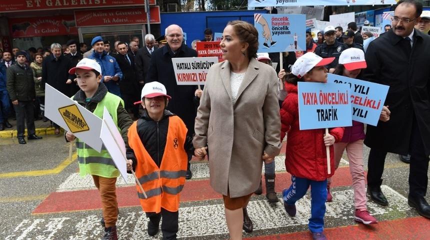 Uşak&rsquo;ta "&Ouml;ncelik hayatın &ouml;ncelik yayanın" projesi etkinliği yapıldı