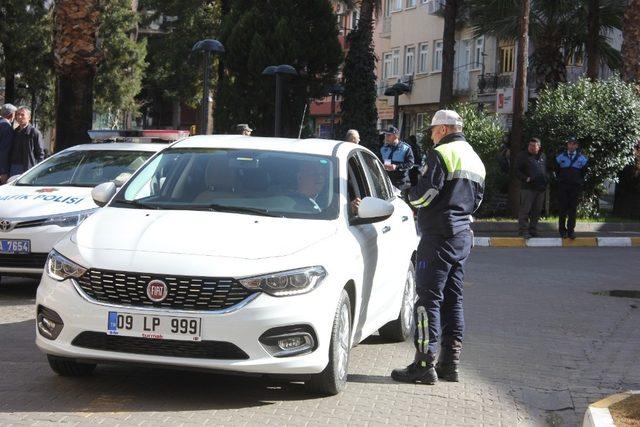 Çine’de ’Yaya Öncelikli Trafik’ kampanyası