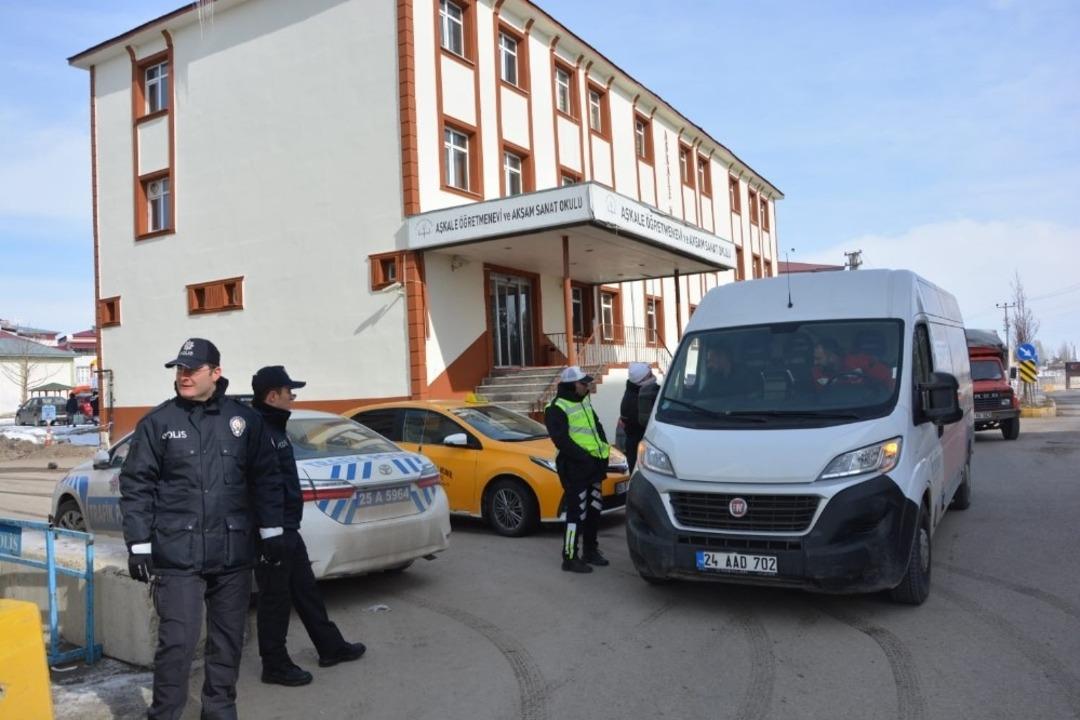 Aşkale&rsquo;de &ldquo;&Ouml;ncelik Hayatın, &Ouml;ncelik Yayanın&rdquo; bilgilendirmesi