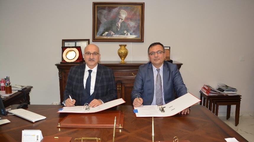 &Ccedil;orum Milli Eğitim M&uuml;d&uuml;rl&uuml;ğ&uuml; ve OKA arasında protokol