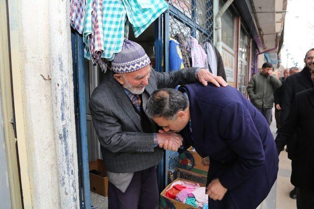 Cumhur İttifakından Cumhuriyet Caddesi esnafına ziyaret