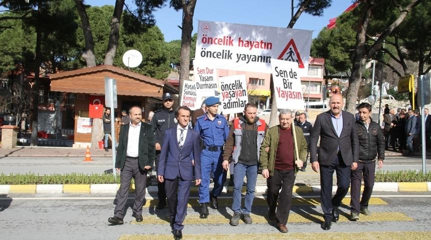 Kuyucak&rsquo;ta Yaya &Ouml;ncelikli Trafik etkinliği d&uuml;zenlendi