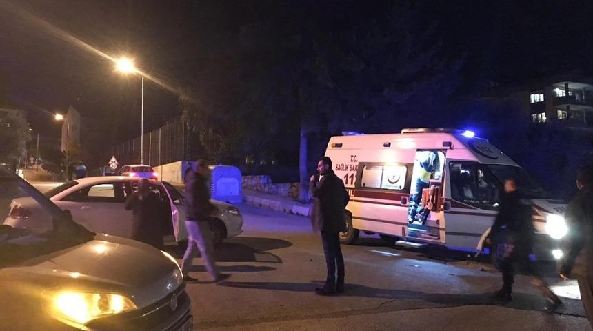 Kuşadası&rsquo;nda trafik kazası; 1 yaralı