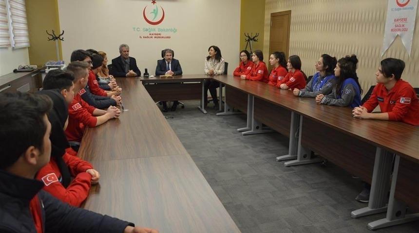 Sare Koleji &Ouml;ğrencileri İl Sağlık M&uuml;d&uuml;rl&uuml;ğ&uuml;n&uuml; ziyaret etti