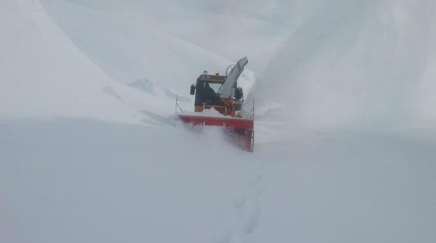 Hakkari’de karla mücadele raporu açıklandı