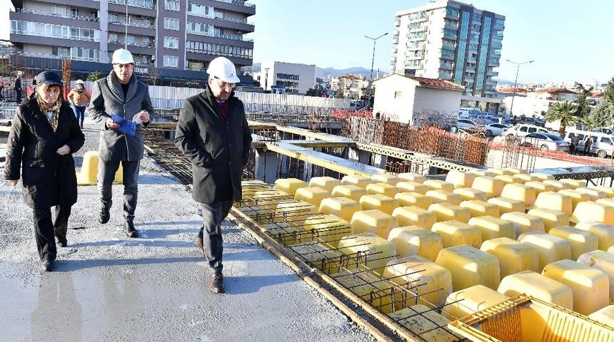 Karabağlar&rsquo;a 4 bin metrekarelik 160 ara&ccedil;lık otopark