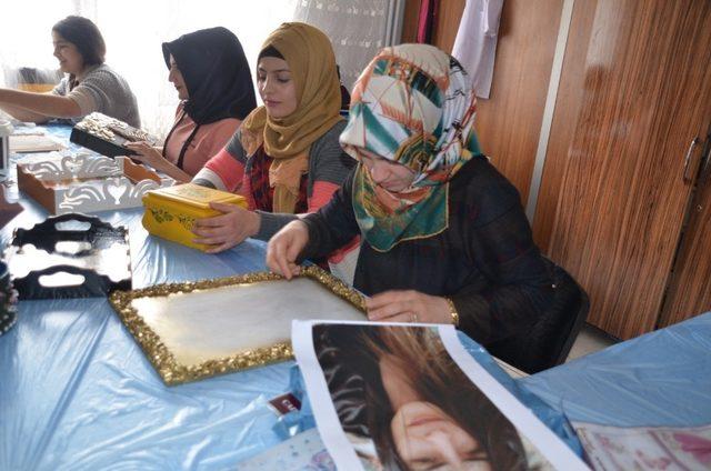 Hasköylü kadınlardan ADEM kursuna ilgi