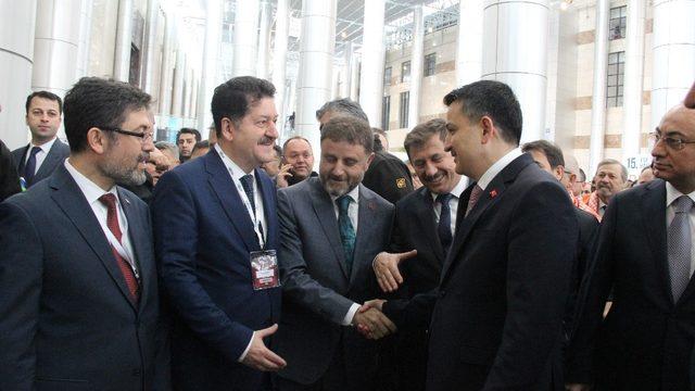 Bakan Pakdemirli elektrikli traktörün yakında görücüye çıkacağını açıkladı