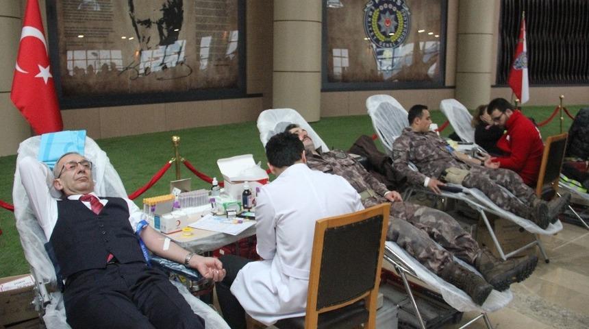 Emniyetten kan bağışına destek