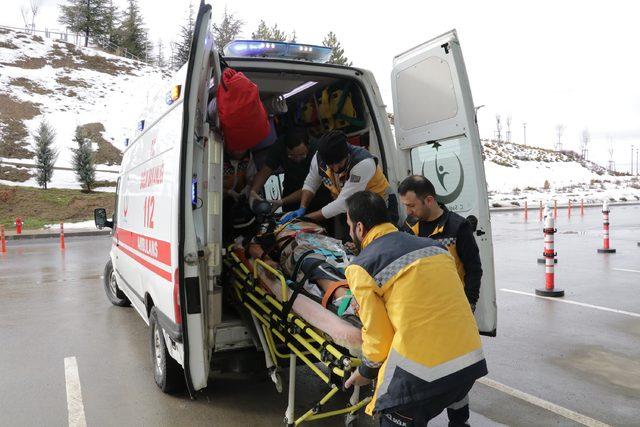 Yozgat'ta okul yolunda kaza: 3'ü çocuk 4 yaralı