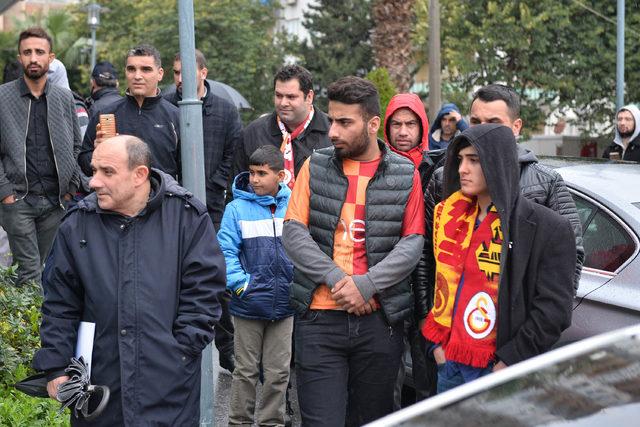 Fatih Terim'in babası, son yolculuğuna uğurlanıyor (2)- Yeniden