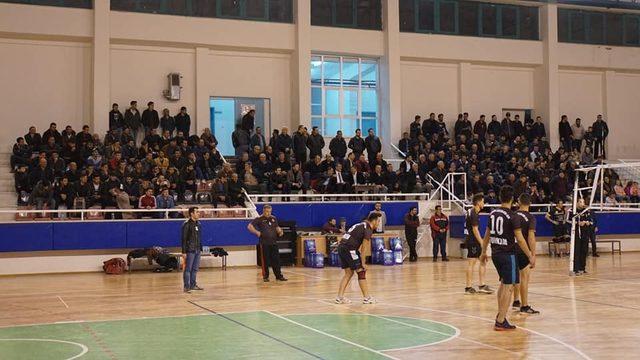 Çivril’de voleybol turnuvası sona erdi