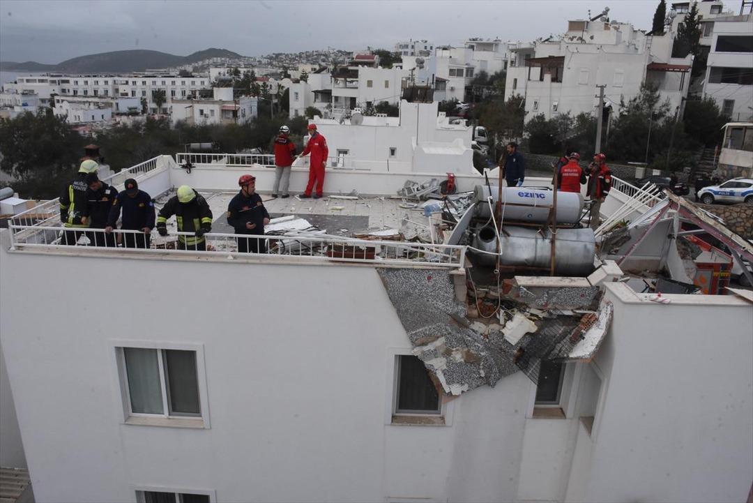Buzdolabı bomba gibi patladı: Facia ucuz atlatıldı 