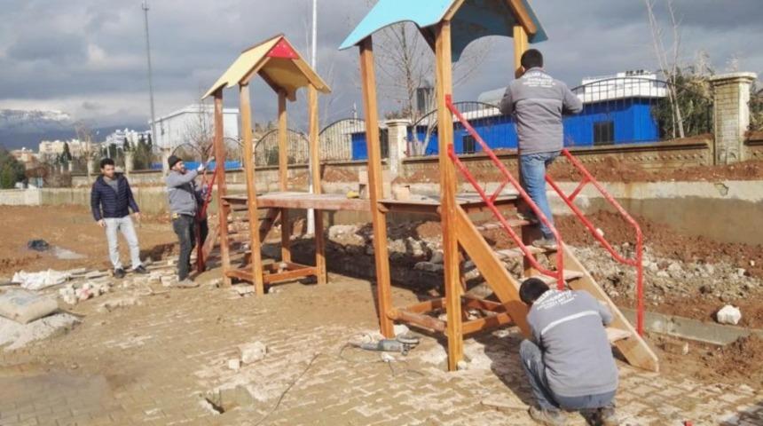 Silopi Belediyesi&rsquo;nden anaokuluna oyun grubu desteği