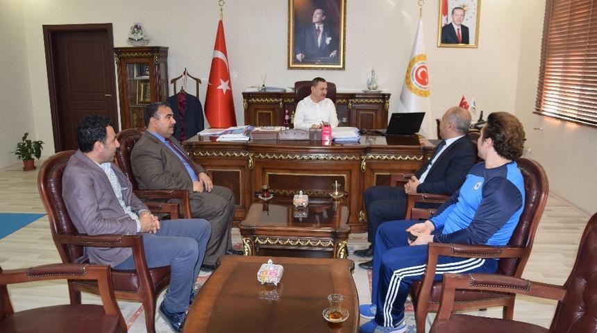 Şampiyon sporcusu kaymakam Dereci&rsquo;yi ziyaret etti.