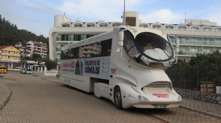 Marmaris Belediye Başkan Adayı Yazıcı&rsquo;nın dikkat &ccedil;eken se&ccedil;im otob&uuml;s&uuml;