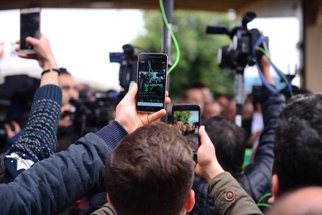 Fatih Terim in babası, son yolculuğuna uğurlanıyor (4) 3