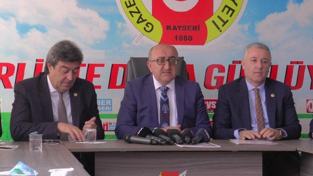 Millet İttifakı Büyükşehir Adayı Ataş: “İnsan ve parti ayrımı yapmadan hizmet vereceğiz”