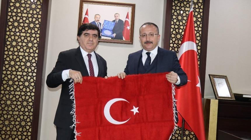 Gap İdaresi Başkanı Sadrettin Karahocagil Vali Atik&rsquo;i ziyaret etti