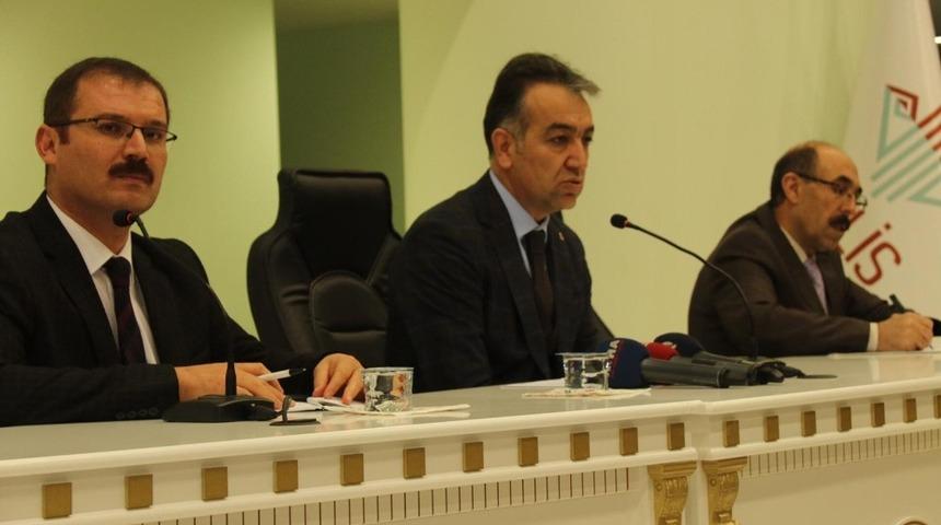 Vali &Ccedil;ağatay, muhtarlarla bir araya geldi