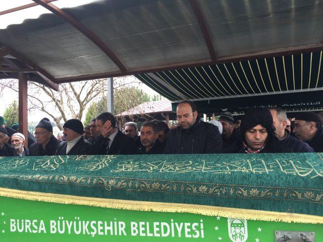 Akıma kapılıp ölen ortaokul öğrencisi son yolculuğuna uğurlandı