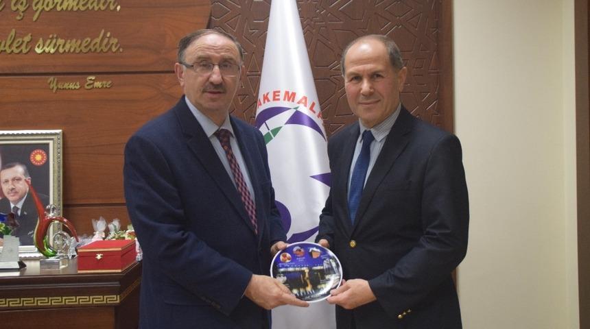 G&ouml;n&uuml;l dostları buluştu