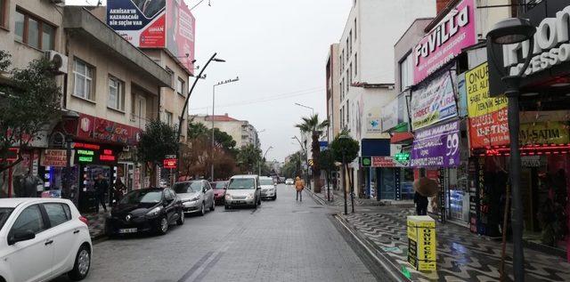 Yapılan çalışma sayesinde cadde esnafı aşırı yağışlardan etkilenmedi