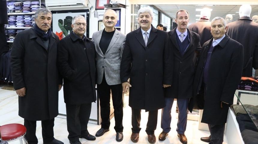 Ekinci, kapalı &ccedil;arşı esnaflarını ziyaret etti