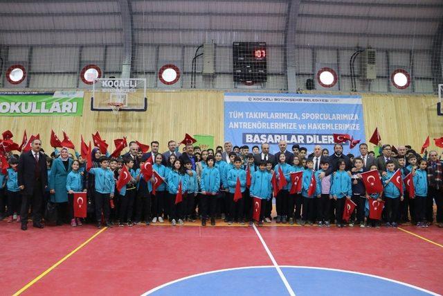 Darıca’nın spor salonu hazır