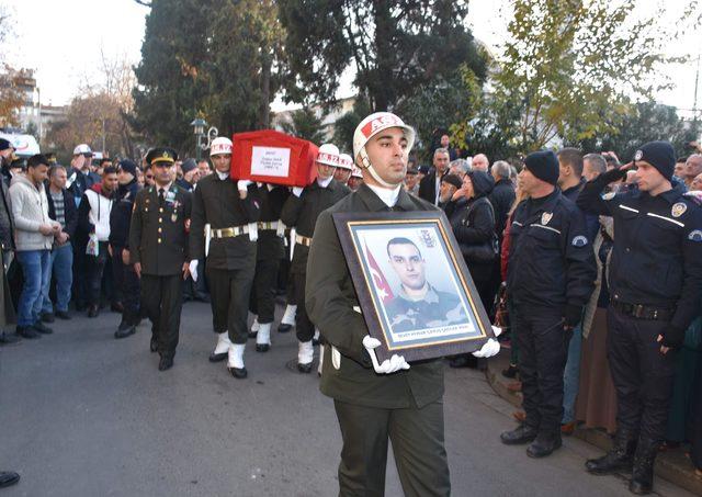 Şehit oğlunun saçlarını bağışlamaya kıyamamıştı, hayatını kaybetti