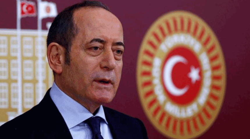 CHP Genel Sekreteri Akif Hamzaçebi istifa etti