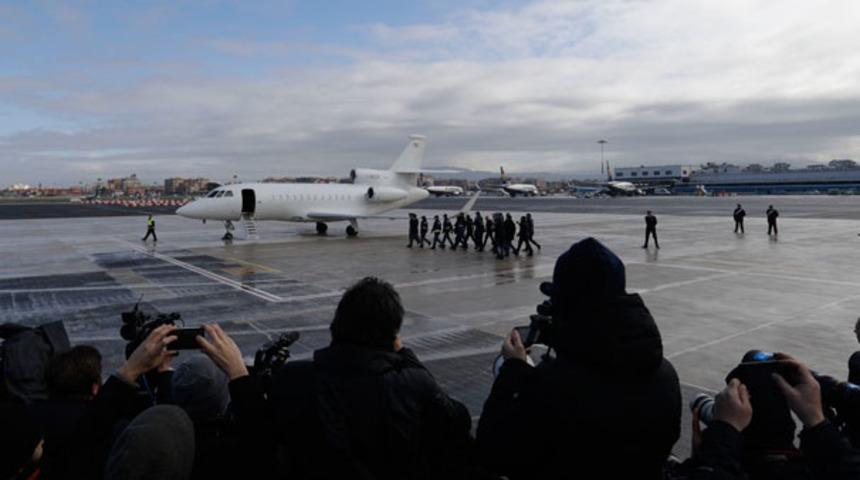 Roma'daki Ciampino Havaalanı'nda savaş malzemeleri bulundu