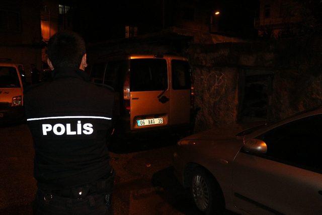 Silahlı saldırı düzenleyeceklerdi polis planlarını bozdu