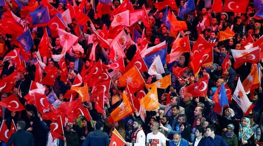 AK Partili belediye başkan adayı adaylıktan &ccedil;ekildi