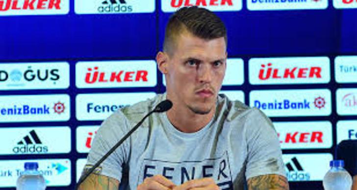 Fenerbahçe'de Şener Özbayraklı Kayserispor maçının kadrosuna alınmadı G5