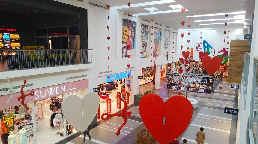 Manisa&rsquo;da Sevgililer G&uuml;n&uuml; hazırlığı