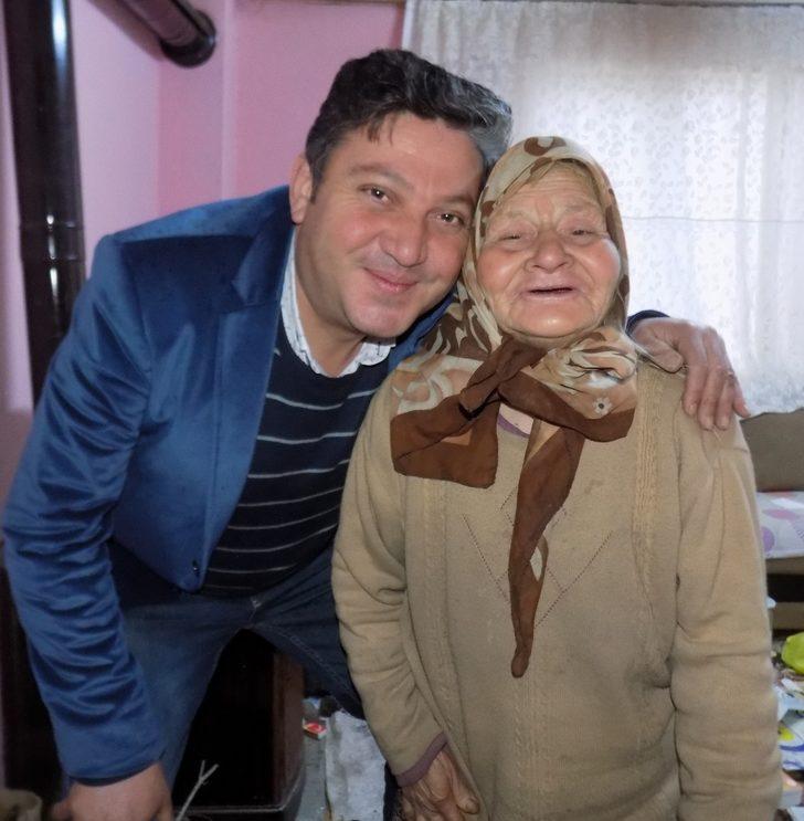 Yaşlı kadının sobasını her gün muhtar yakıyor G3
