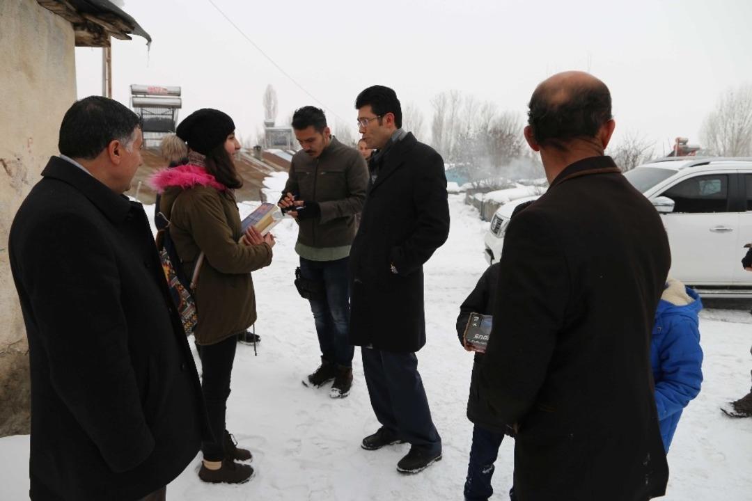 Kaymakam Ka&ccedil;maz&rsquo;dan yaşlı ve kimsesizlere ziyaret