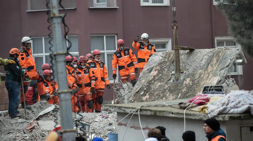 Kartal'da arama kurtarma çalışmaları sona erdi