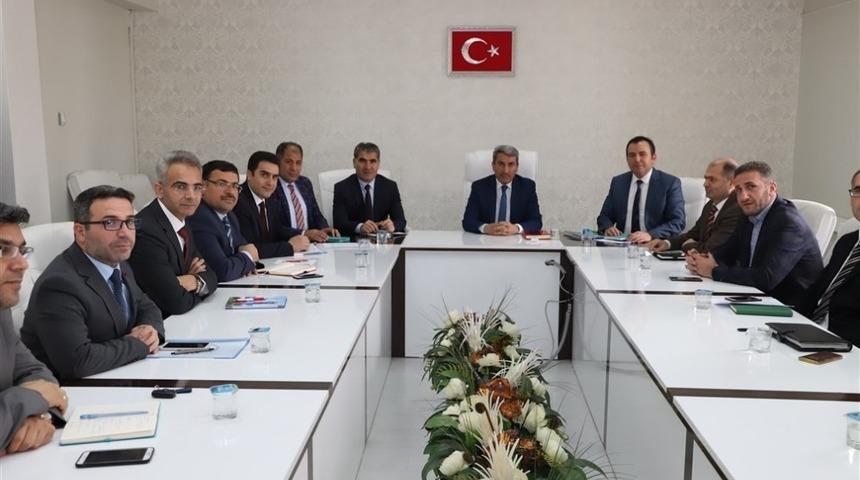 İl Milli Eğitim M&uuml;d&uuml;r&uuml; Sarı&rsquo;dan okul m&uuml;d&uuml;rlerine uyarı