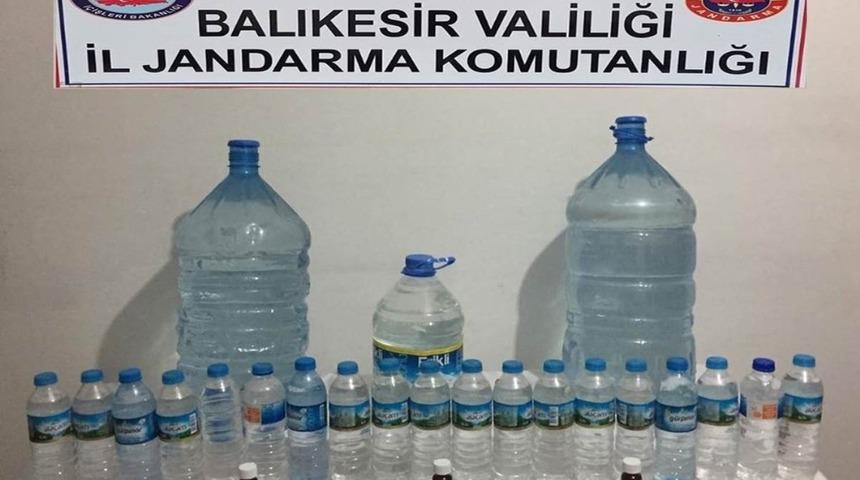 Ka&ccedil;ak i&ccedil;ki taciri yakalandı