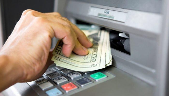ATM’deki güvenlik açığı sayesinde 1 milyon dolar çekebildi