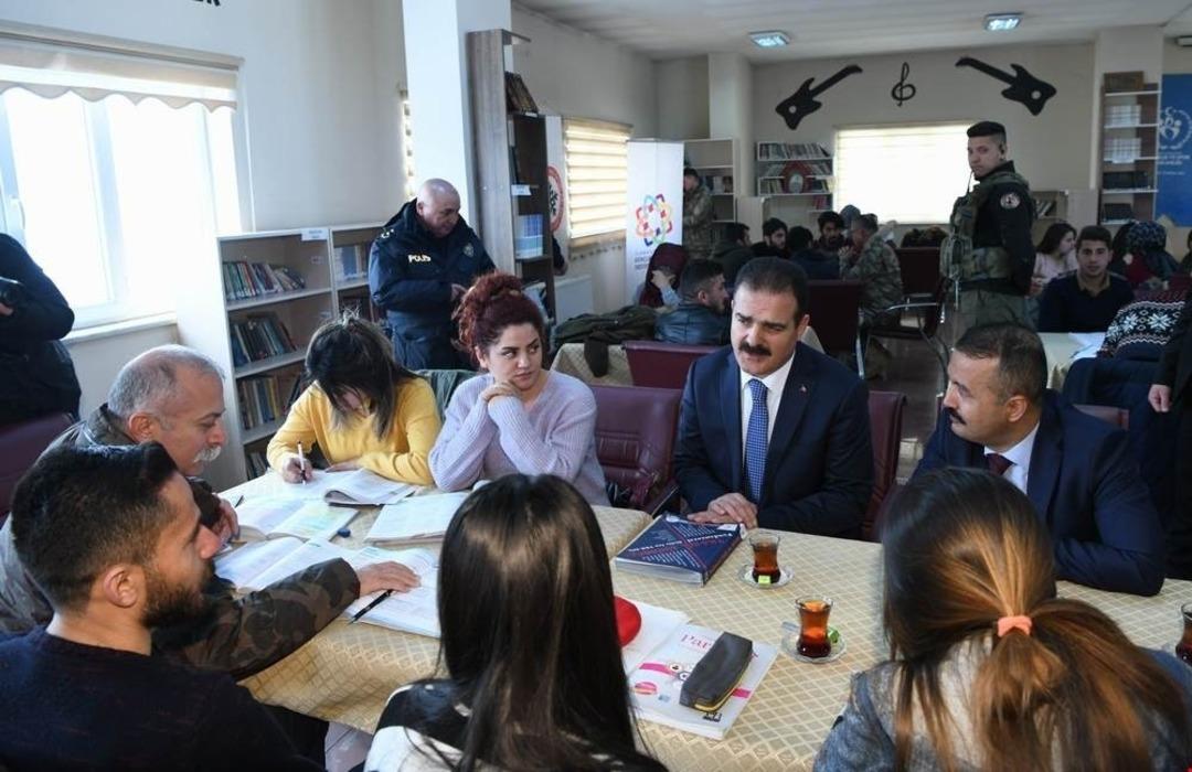 Valisi Akbıyık Y&uuml;ksekova&rsquo;da