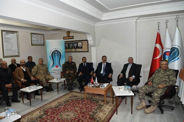 Vali Akbıyık’ın Yüksekova temasları G1