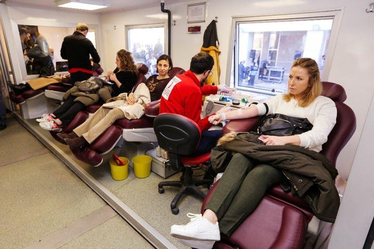 Yenimahalle’de bir günde 100 ünite kan ve 30 kök hücre bağışı G5