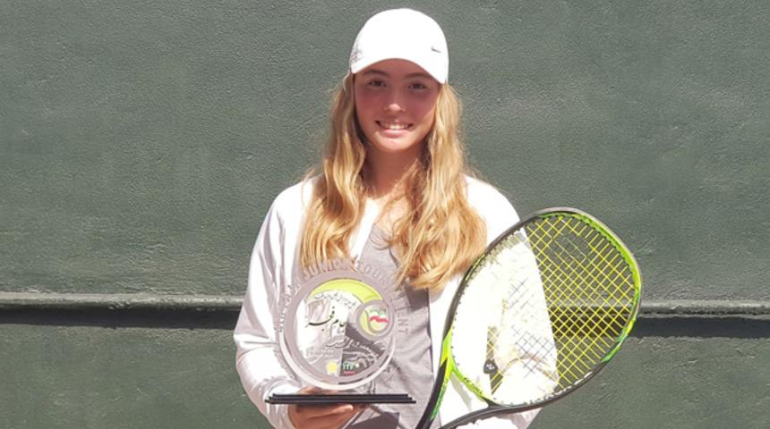 Bursalı genç tenisçi Defne Çırpanlı büyük başarı