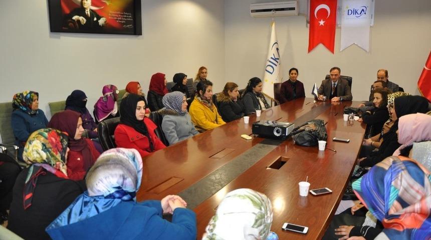 DİKA&rsquo;dan kadınlara uygulamalı girişimcilik eğitimi